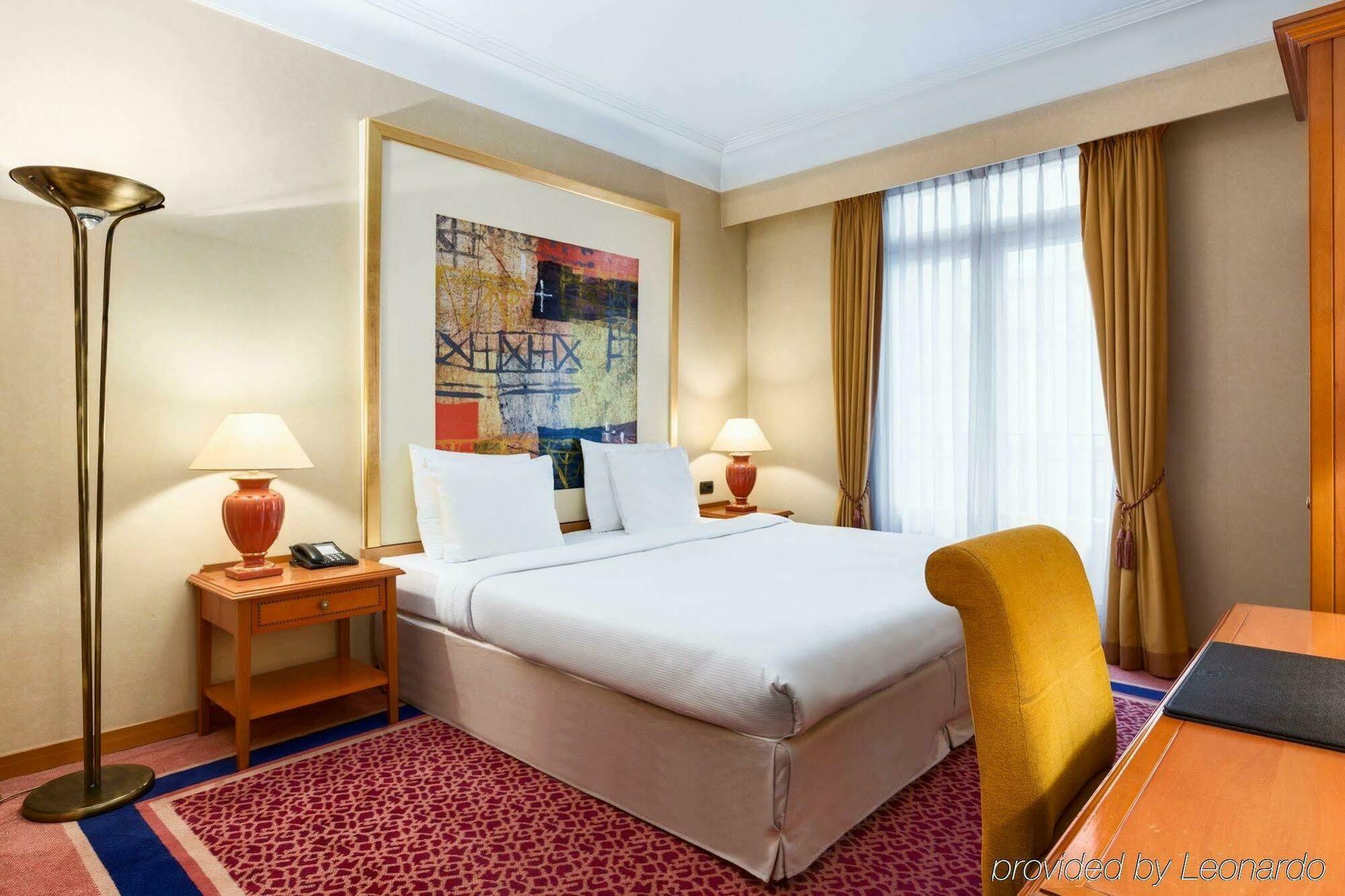 เอ็นเอช คอลเล็คชั่น บรัสเซล เซ็นเตอร์ Hotel บรัสเซลส์ ภายนอก รูปภาพ